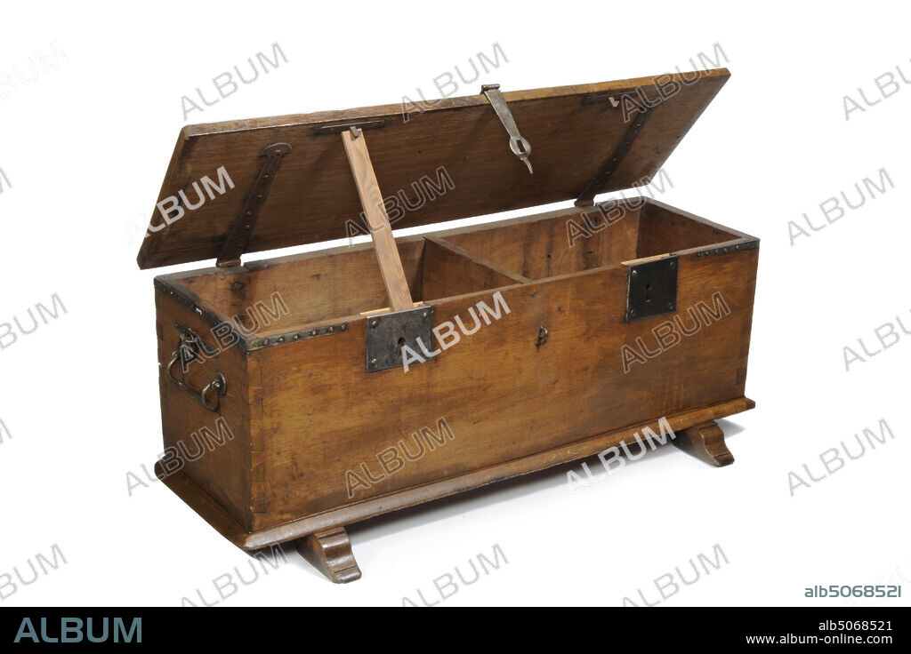 chest, Anonymous, 17th century, wood, iron, General: 60 x 149 x 58cm 600 x 1490 x 580mm, Wooden box with iron fittings. Two square lock plates on the front with four nails each on the corners. In the center of the lid an iron clasp with hinge, which falls over one eye on the front of the box. The lid contains six square flat nails. Rectangular curved handles on the sides. Above the handle on the left is a plate with an eye, from which hangs an iron lock in the shape of a heart. The key is missing. The back of the box is curved, which gives off the iron fittings. The inside of the box is divided in two by a partition. The chest stands on two wooden feet that run from front to back, 1939.