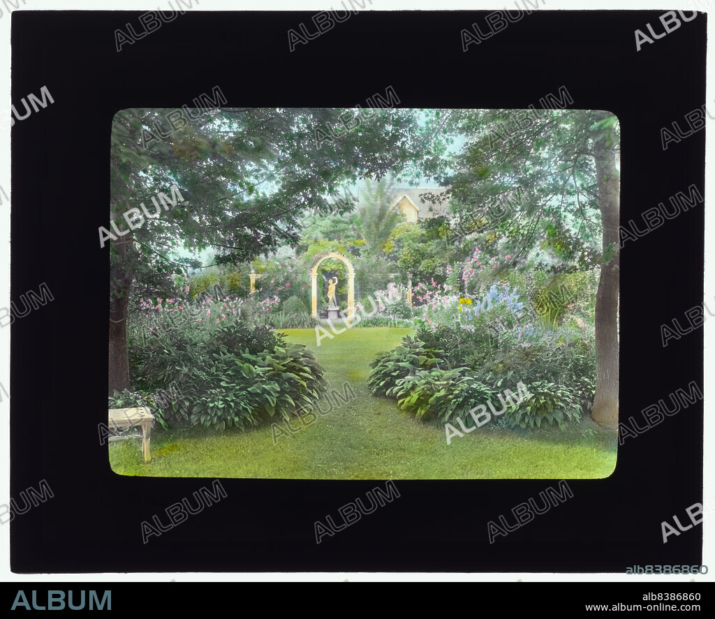 FRANCES BENJAMIN JOHNSTON. Westlawn, Edward Tiffany Dyer house, Great Plains Road, Southampton, New York, 1914. House Architecture: Francis Burrall Hoffmann, Jr. Landscape: Clarence Fowler.
