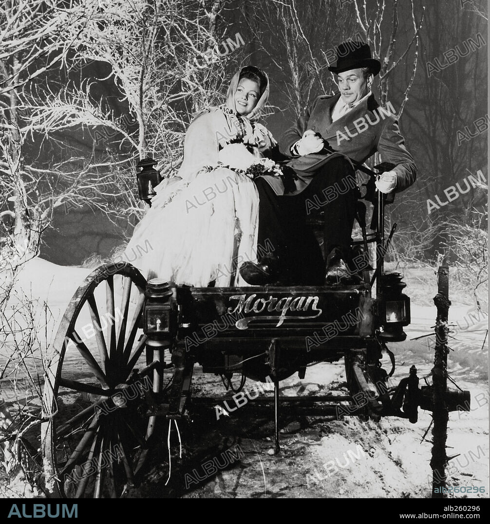 ANNE BAXTER and JOSEPH COTTEN in THE MAGNIFICENT AMBERSONS, 1942, directed by ORSON WELLES. Copyright RKO.