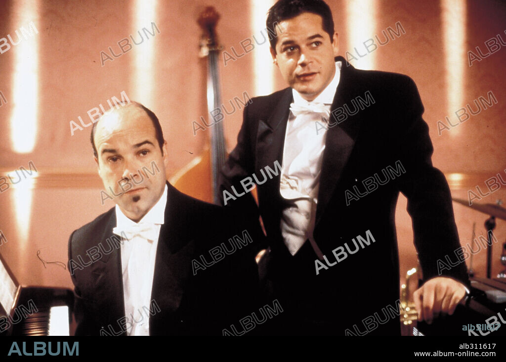 ANTONIO RESINES y JORGE SANZ en PEPE GUINDO, 1999, dirigida por MANUEL IBORRA. Copyright FERNANDO COLOMO P.C. Y LA IGUANA.
