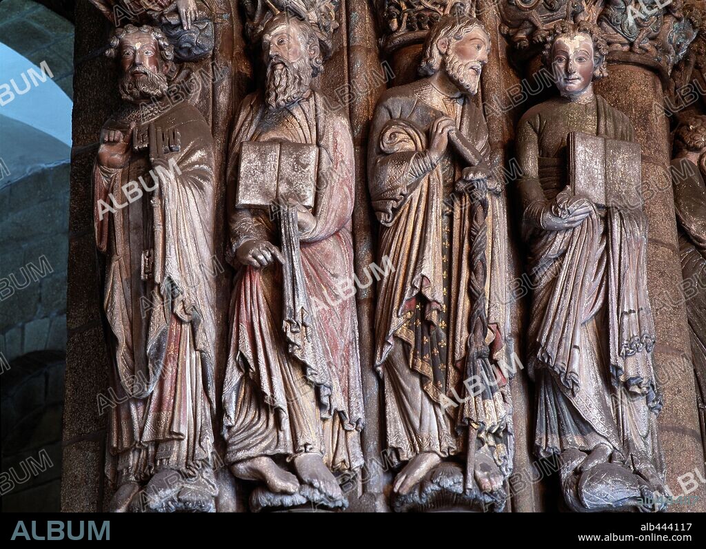 MAESTRO MATEO. Catedral de Santiago de Compostela, iniciada en el año 1075. La Coruña, Galicia. Pórtico de la Gloria (1168-1188). Detalle de los apostoles.