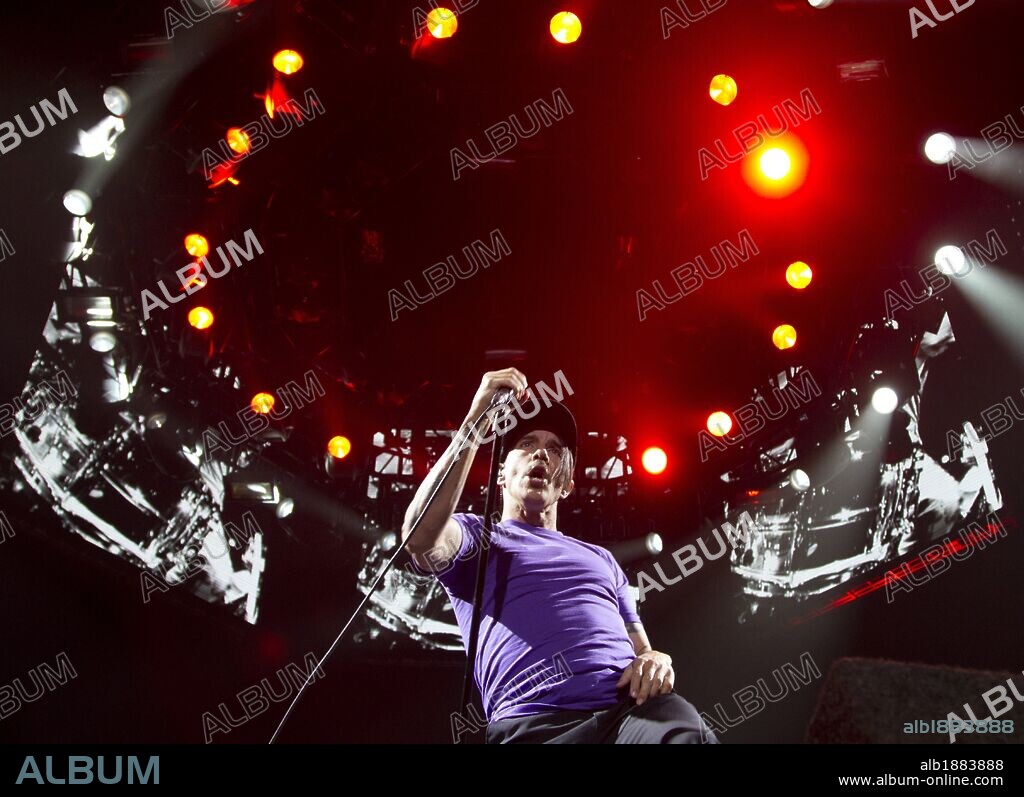 ANTHONY KIEDIS and RED HOT CHILI PEPPERS. April 30, 2012 - Ottawa, Ontario, Canada - ANTHONY KIEDIS of the band Red Hot Chilli Peppers, performs live during their 'I'm With You' Tour, at Scotiabank Place. 30/04/2012