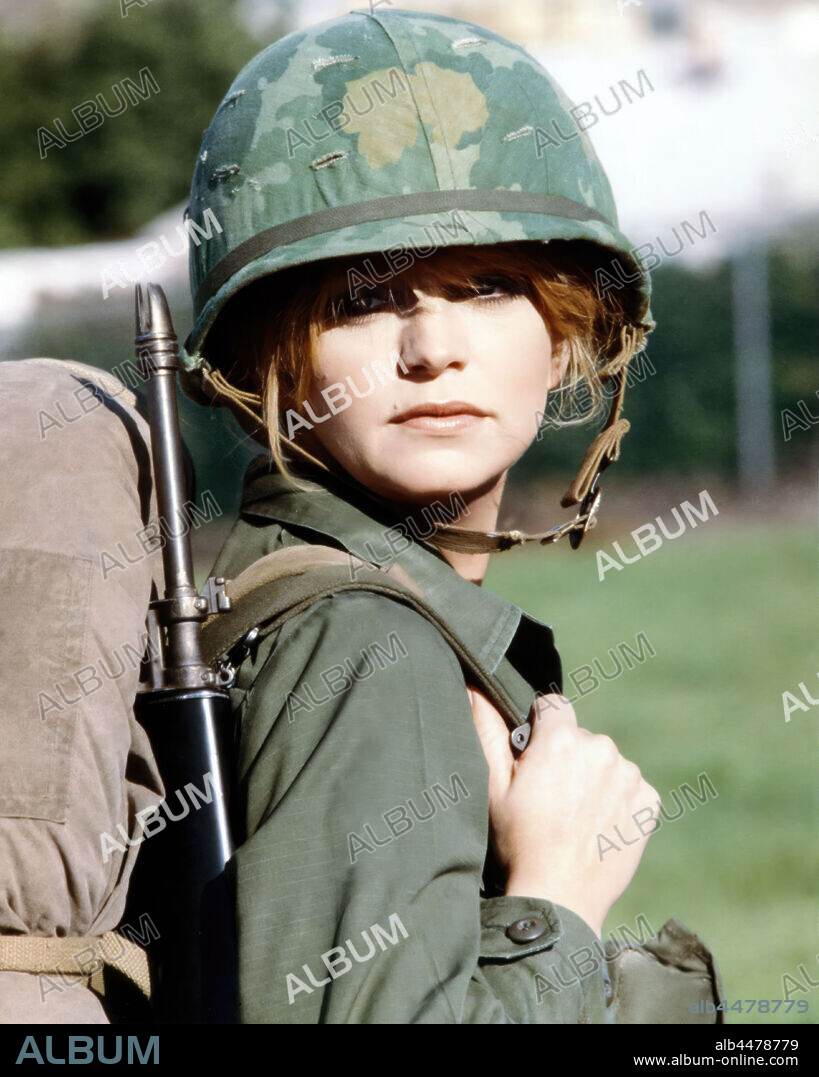 GOLDIE HAWN en LA RECLUTA BENJAMÍN, 1980 (PRIVATE BENJAMIN), dirigida por HOWARD ZIEFF. Copyright WARNER BROTHERS.