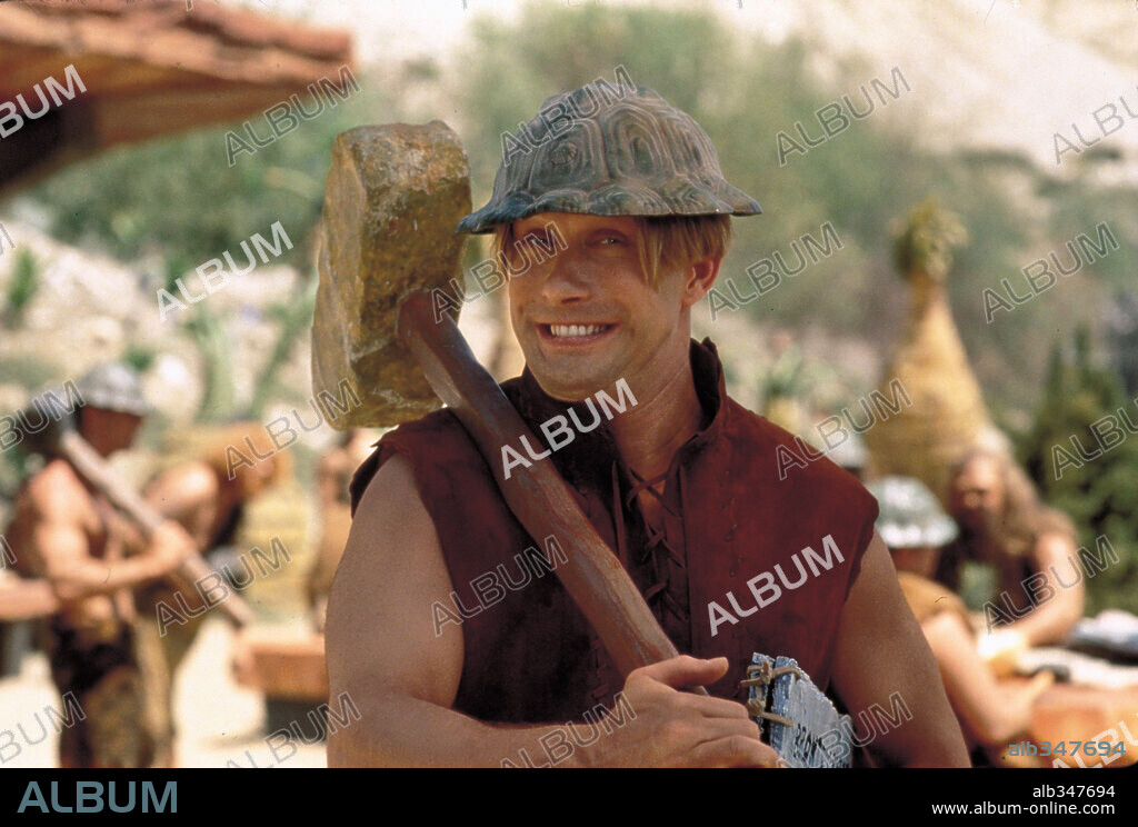 STEPHEN BALDWIN in THE FLINTSTONES IN VIVA ROCK VEGAS, 2000, directed by BRIAN LEVANT. Copyright AMBLIN/UNIVERSAL / MICHAELS, DARREN.
