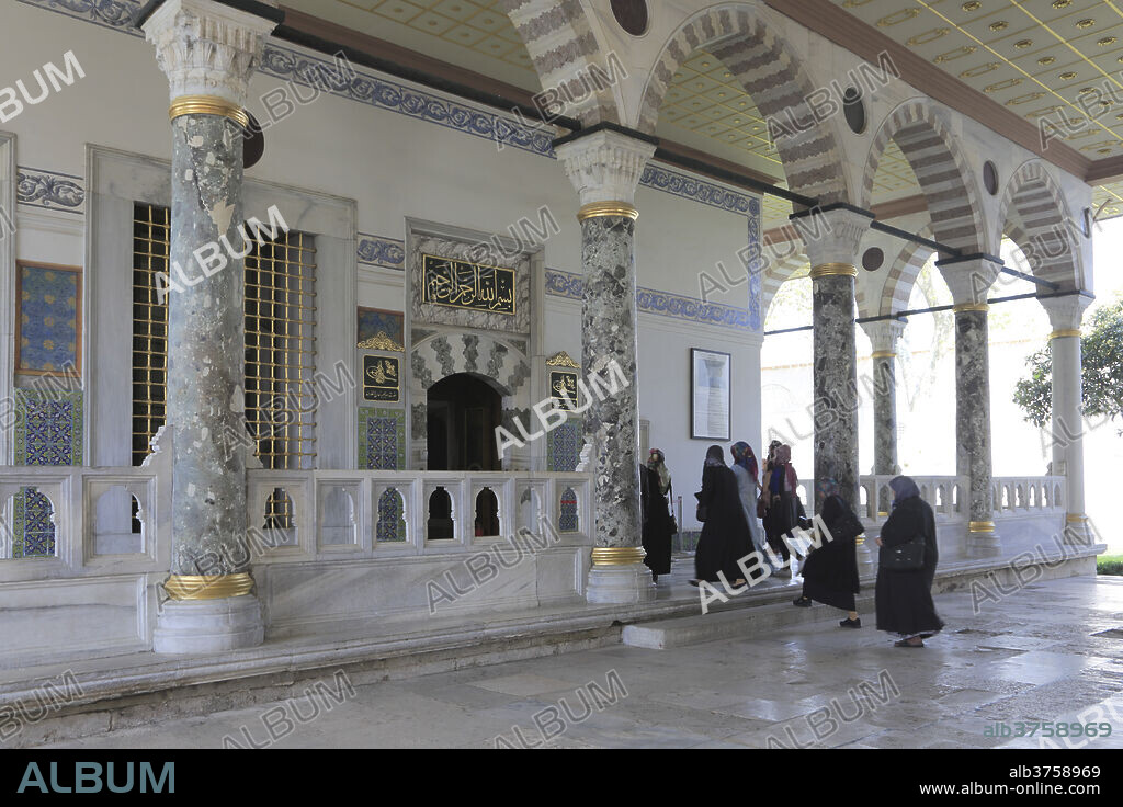 Audience Chamber (Audience Hall), Topkapi Palace, UNESCO World Heritage Site, Istanbul, Turkey, Europe.