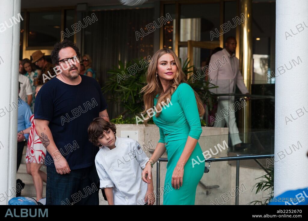 JON FAVREAU und SOFIA VERGARA in CHEF, 2014, unter der Regie von JON FAVREAU. Copyright ALDAMISA ENTERTAINMENT.