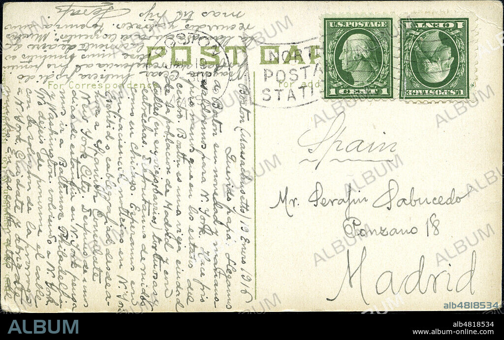 Carte postale BOSTON 1916 recto verso kh239414 et kh 239415. Voyage aux Etats-Unis d'un espagnol (Serafin) qui ecrit a son pere pour lui raconter son periple:"Querido Papa/cher Papa Llegamos a Boston sin novedad y manana (esaldremos?) para N. York/Nous sommes arrivés a Boston sans encombre et demain matin nous repartons pour New York.Hace frio pero menos que en los estados del centro/Il fait froid mais moins que dans les etats du centre.Boston es una vieja ciudad de la poblacion de Madrid y con calles (en los viejos barrios) tortuosas y estrechas/Boston est une vieille ville de la population de Madrid et a des rues (dans ses quartiers anciens) tortueuses et etroites. Disfrutamos (de...idos?) como en Chicago/Nous en avons bien profité comme a Chicago. Esperamos con impaciencia noticias en N. York/Nous esperons avec impatience (de vos) nouvelles à New york. Escribid o cablegrafiad desde a hora a Spanish Consulate New York City/Ecris ou telegraphie des a present au Consulat espagnol de NY.Despues de unos dias de estancia en N. York pensamos a Baltimore Philadelphia y Washington/Apres quelques jours de séjour à N York, nous pensons a Baltimore, Philadelphia et Washington. Volviendo a N York/Nous reviendrons a N York. No dejeis de ponerme el cable con la solucion de la (prorroga?) a N.York/N'oublie pas de me mettre le cable avec la solution de la prolongation a N. York. Cuidate y abrigate mucho/Prends bien soin de toi. En las cataratas de Niagara, Cesar hubiera podido (junto?) su resistencia al frio poniendose unos minutes en la corriente de aire de la lluvia (cerca de corrientas ?)/Aux chutes du Niagara, Cesar a eprouvé sa resistance au froid en se mettant quelques minutes dans le courant d'air de la pluie a coté du torrent.Muchos recuerdes y abrazos/Meilleurs souvenirs et baisers.. Te envia muy mas/Je t'envoie plein de choses.Tu hijo/Ton fils Serafin." Document original conserv dans nos locaux. Credit Collection KHARBINE-TAPABOR.