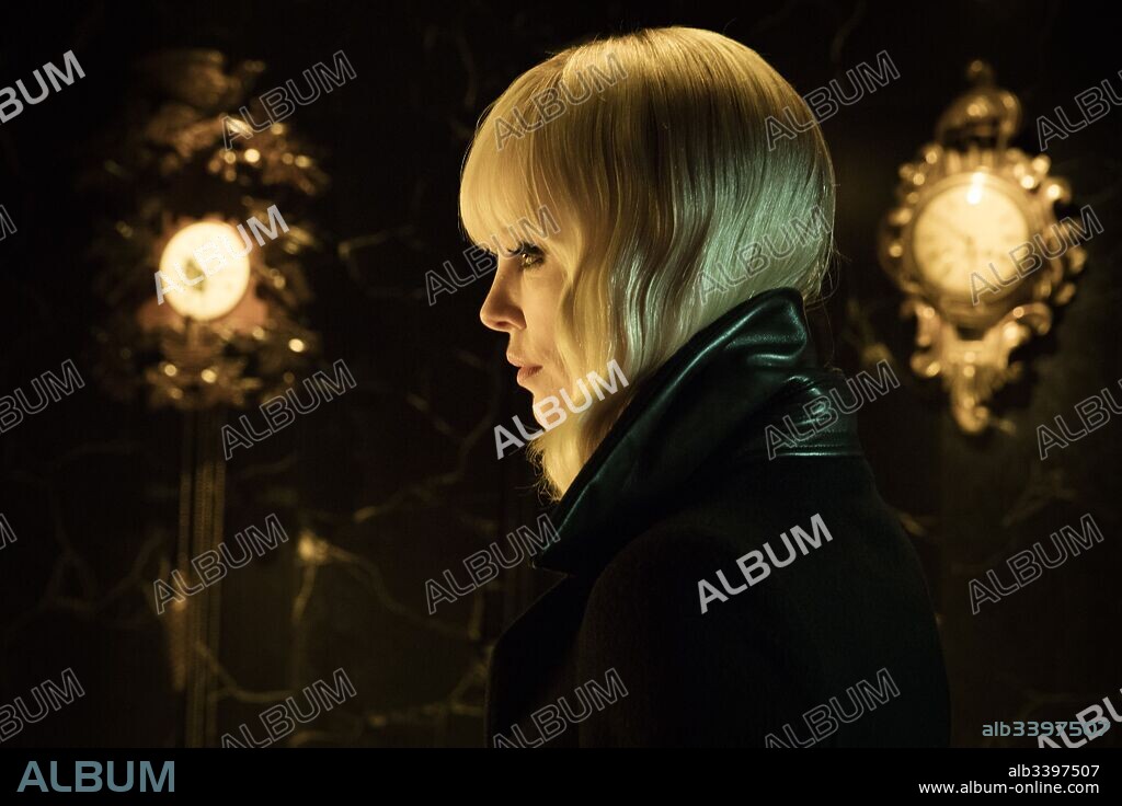 CHARLIZE THERON en ATOMICA [ATOMIC BLONDE], 2017 (ATOMIC BLONDE), dirigida por DAVID LEITCH. Copyright 87Eleven, Closed on Mondays Entertainment, Denver and Delila.