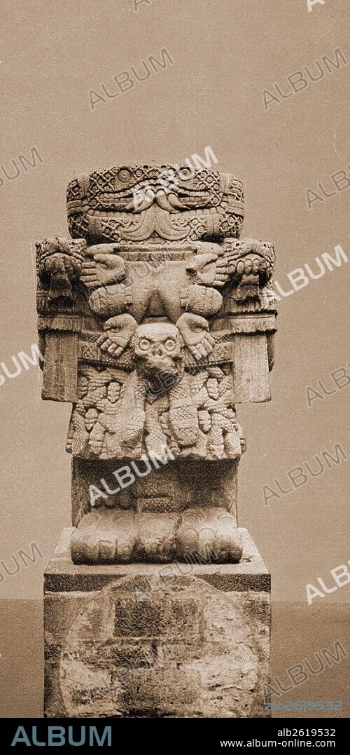 Mexico, Aztec idol, Teoyaomiqui Coatlicue (statue), Jackson, William Henry, 1843-1942, Idols, Coatlicue (Statue), Aztecs, Indians of Mexico, Spiritual life, Sculpture, Mexico, Mexico City, 1884.