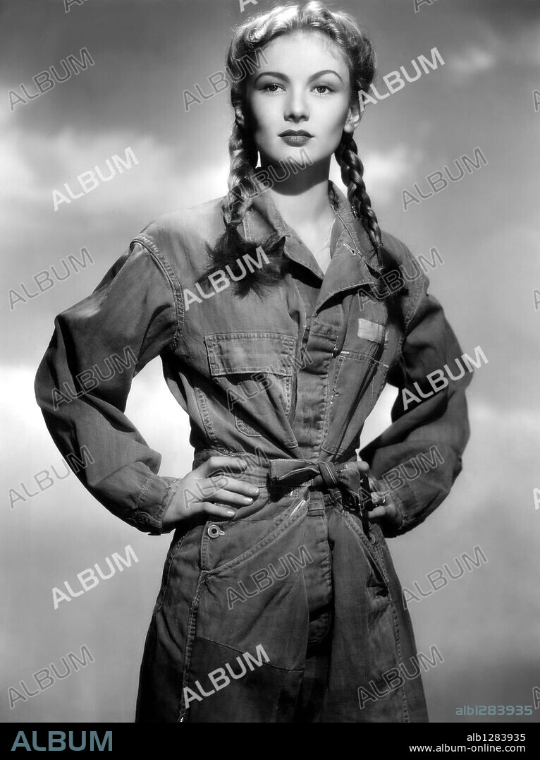 VERONICA LAKE en SANGRE EN FILIPINAS, 1943 (SO PROUDLY WE HAIL), dirigida por MARK SANDRICH. Copyright PARAMOUNT PICTURES.