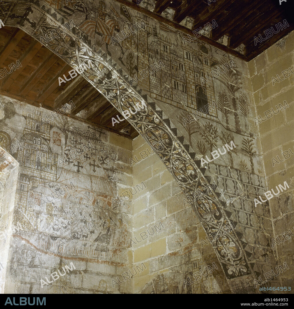 HISTORIA MEDIEVAL. Fragmento de una pintura mural franco gótica del S. XIV representando un ejército, probablemente castellano-leonés, con sus estandartes y gallardetes, durante las campañas de conquista de Valencia y Murcia. CASTILLO DE ALCAÑIZ. Provincia de Teruel. Aragón. España.