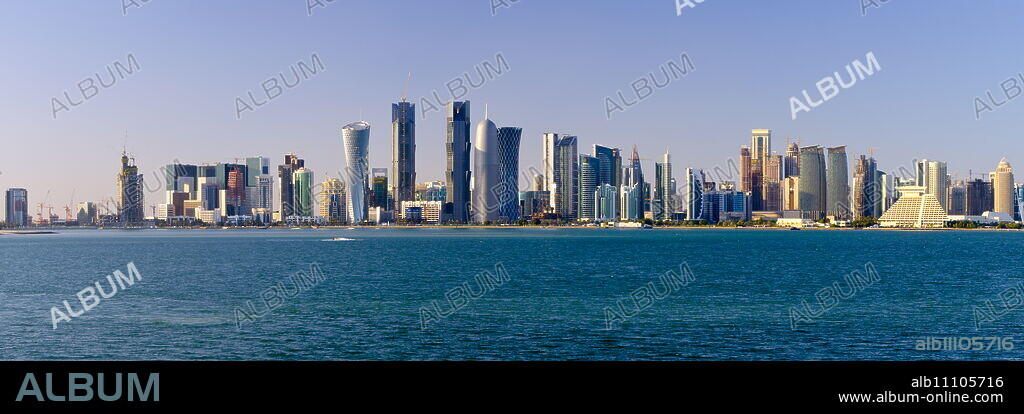 Modern skyline including Al Bidda Tower, Palm Towers, Burj Qatar and Tornado Tower, Doha, Qatar, Middle East.
