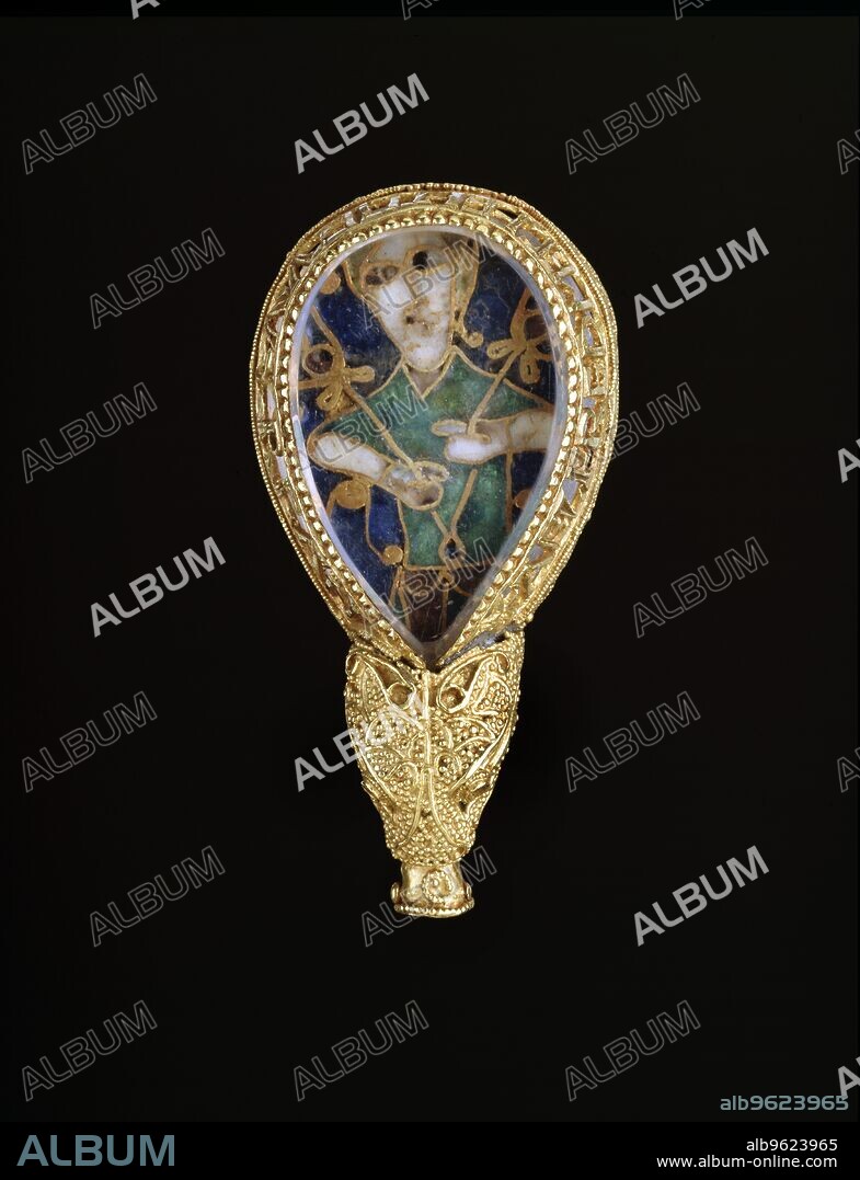Jewelled terminal of aestel (The Alfred Jewel), 871 - 899.  Dimension: length: 5.2 cm width: Max. 3.1 cm.