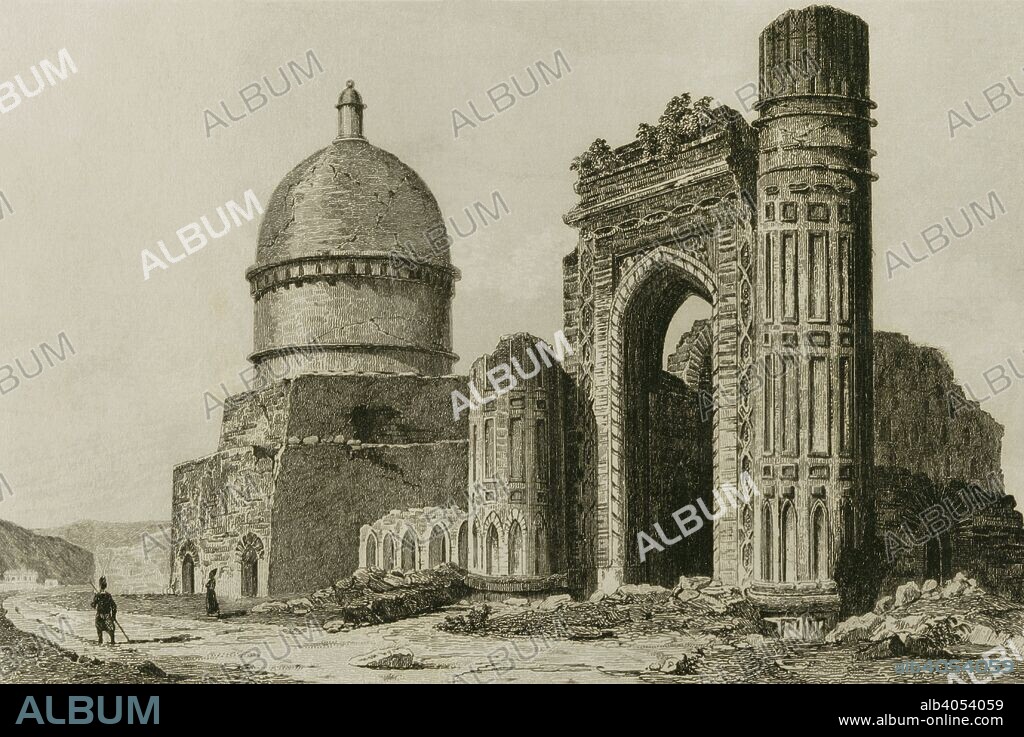 Persia. Soltaniyeh, Zanjan Province. The capital of the Ilkhanate rulers of Persia during the 14th century. Exterior of the Soltaniyeh Mosque. At the end of the 16th century the city was practically abandoned and its monuments in ruins. Engraving. Panorama Universal. History of Persia, 1851.