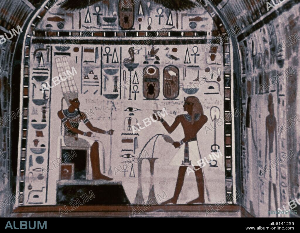 CAPILLA DE TUTMOSIS III - EL DIOS AMON RECOBE A TUTMOSIS III.