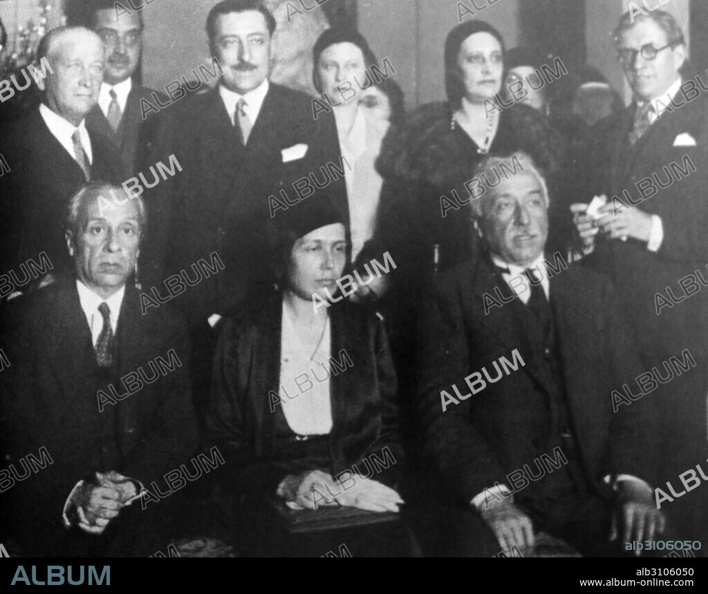 Victoria Kent flanked by President of the Republic, Niceto Alcalá Zamora and Alvaro de Albornoz, in Madrid in 1931, standing: Francisco Largo Caballero. Victoria Kent Siano (1898 - 1987) Spanish lawyer and republican politician came to fame in 1930 for defending - at a court martial - Álvaro de Albornoz, who would shortly afterwards go on to become minister of justice and later the future president of the Republican government in exile (1947 to 1949 and 1949 to 1951). She became a member of the first Parliament of the Second Spanish Republic in 1931. That same year, the President of the Republic, Niceto Alcalá-Zamora, appointed her Director General of Prisons, a post she held until 1934.