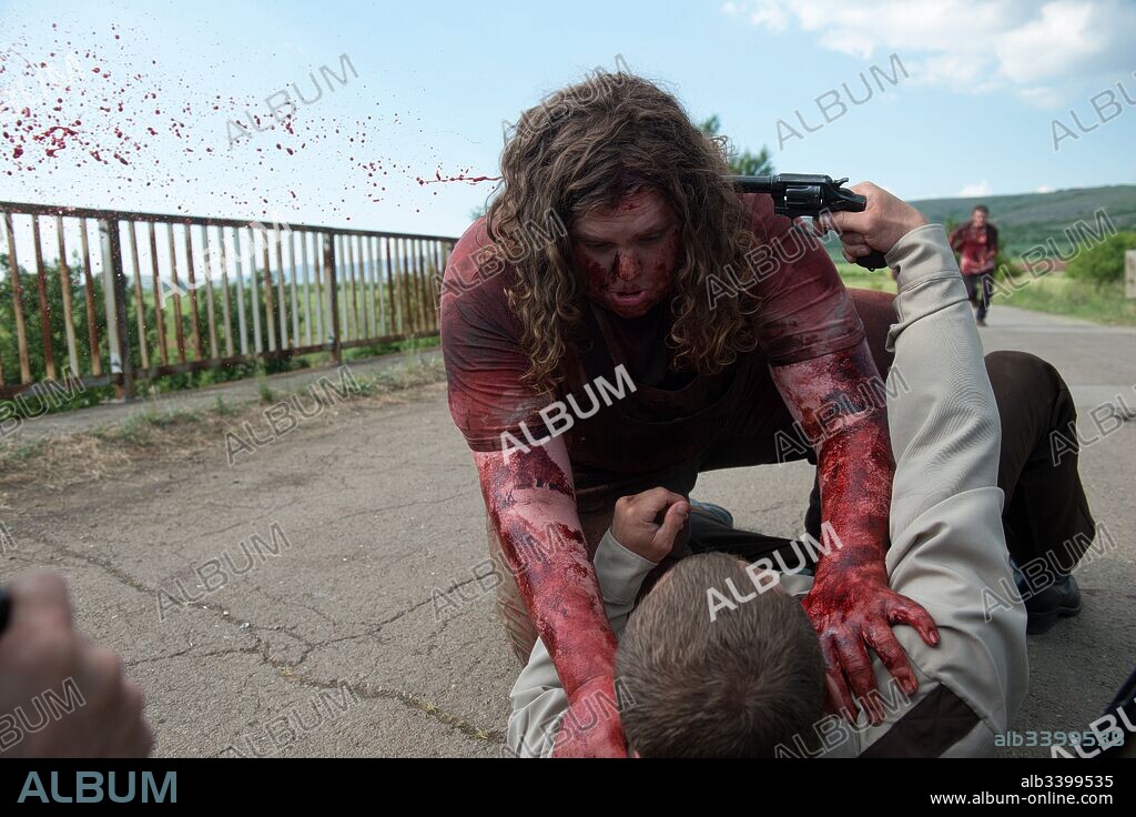 SAM COLEMAN en LEATHERFACE, 2017, dirigida por ALEXANDRE BUSTILLO y JULIEN MAURY. Copyright LIONSGATE.