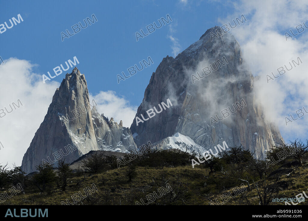 Monte Fitz Roy, - Cerro Chaltén -, 3405 metros, parque nacional Los Glaciares, republica Argentina,Patagonia, cono sur, South America.