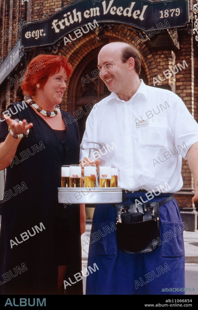 Local talk show from the brewery "Frueh im Veedel" in Cologne, Germany 1996, host: Britta von Lojewski with Koelsch and Koebes.