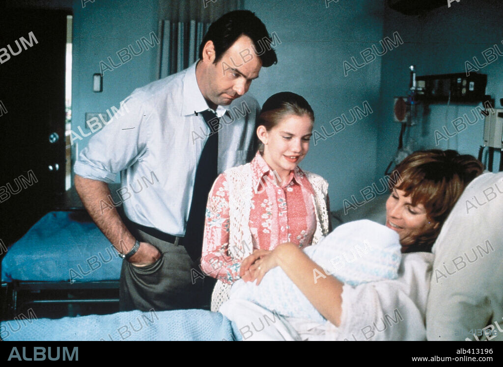 ANNA CHLUMSKY, DAN AYKROYD und JAMIE LEE CURTIS in MY GIRL 2 - MEINE GROSSE LIEBE, 1994 (MY GIRL 2), unter der Regie von HOWARD ZIEFF. Copyright COLUMBIA PICTURES / LA MANA, GEMMA.
