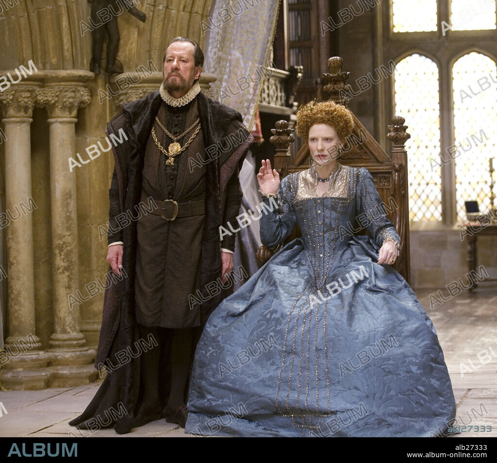 CATE BLANCHETT and GEOFFREY RUSH in ELIZABETH: THE GOLDEN AGE, 2007, directed by SHEKHAR KAPUR. Copyright STUDIO CANAL / SPARHAM, LAURIE.