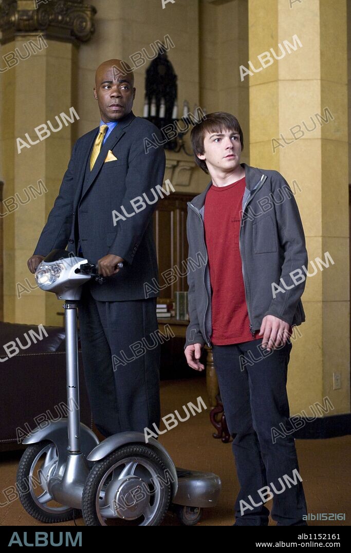 DRAKE BELL and TRACY MORGAN in SUPERHERO MOVIE, 2008. Copyright DIMENSION FILMS / Cortesía.