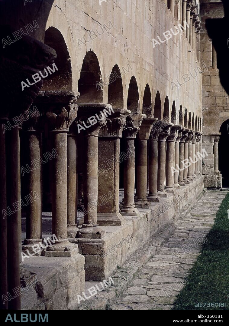 CLAUSTRO ROMANICO DEL MONASTERIO DE SANTO DOMINGO DE SILOS - SIGLO XI.