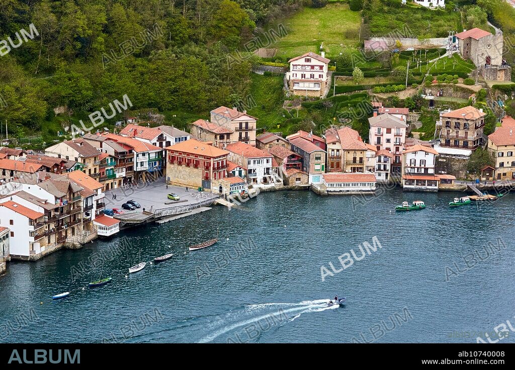 Pasajes de San Juan, Pasai Donibane, Pasaia, Gipuzkoa, Basque Country, Spain, Europe.