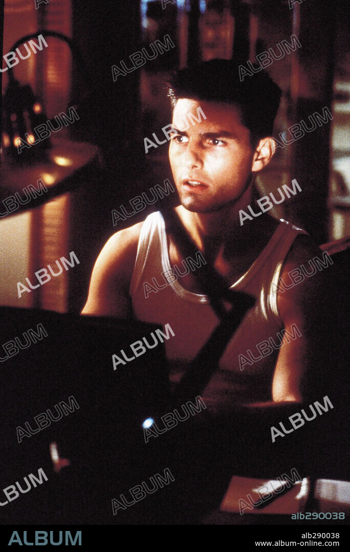 TOM CRUISE in MISSION: IMPOSSIBLE, 1996, directed by BRIAN DE PALMA. Copyright PARAMOUNT PICTURES.