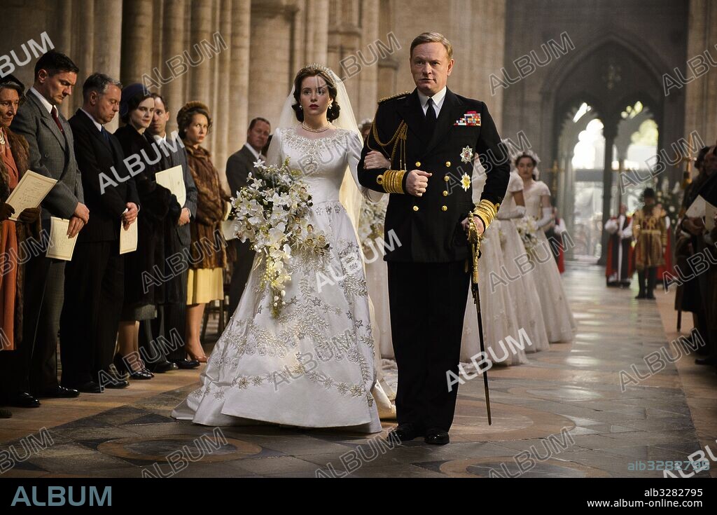 CLAIRE FOY y JARED HARRIS en THE CROWN, 2016, dirigida por PETER MORGAN. Copyright LEFT BANK PICTURES/SONY PICTURES TV PROD UK. Season 1.
