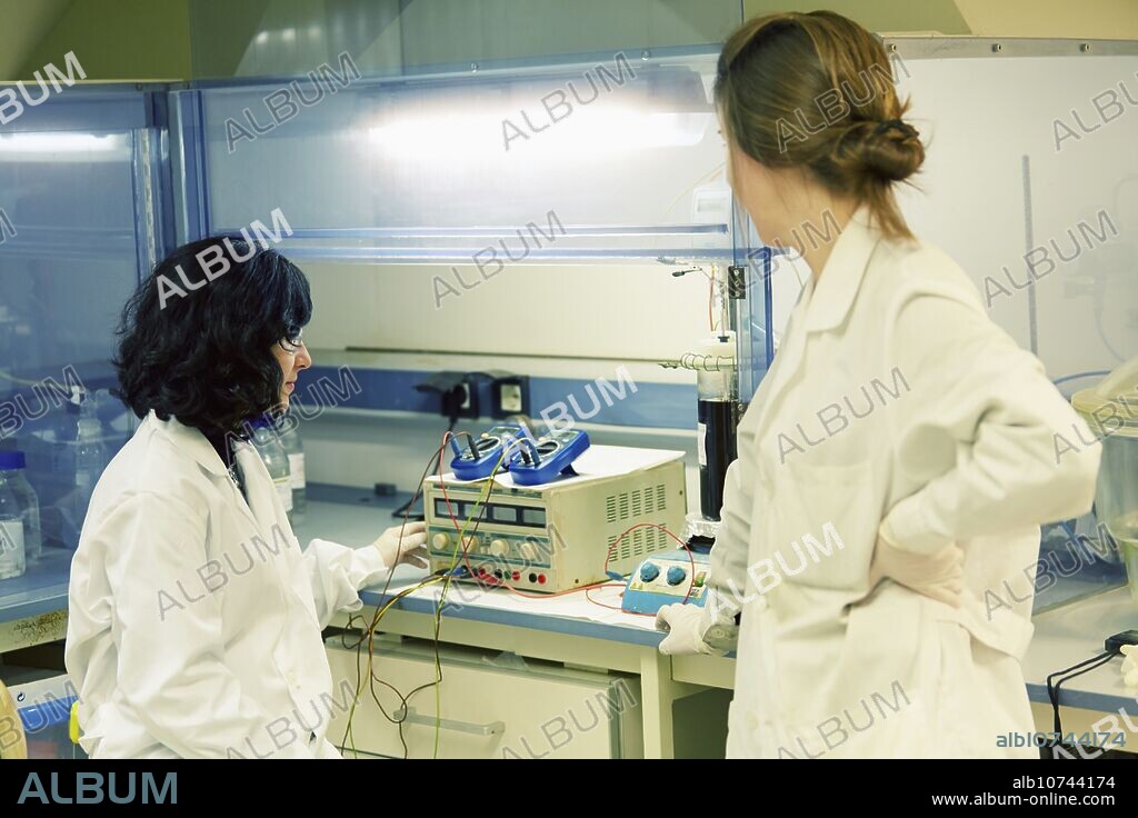 Electroplating. Laboratory. Energy and Environment Division. Tecnalia Research and Innovation. Donostia. San Sebastian. Gipuzkoa. Basque Country. Spain. Europe.