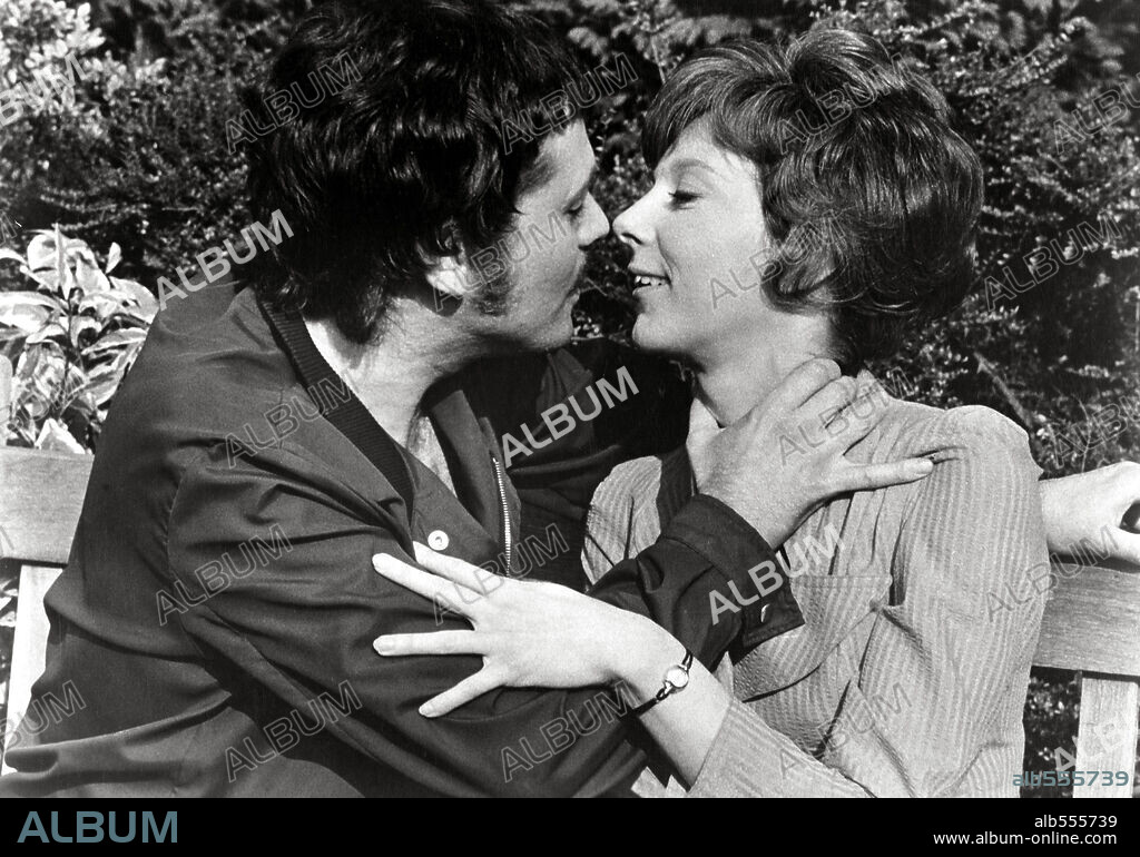 ANNA MASSEY and JON FINCH in FRENZY, 1972, directed by ALFRED HITCHCOCK. Copyright UNIVERSAL PICTURES.
