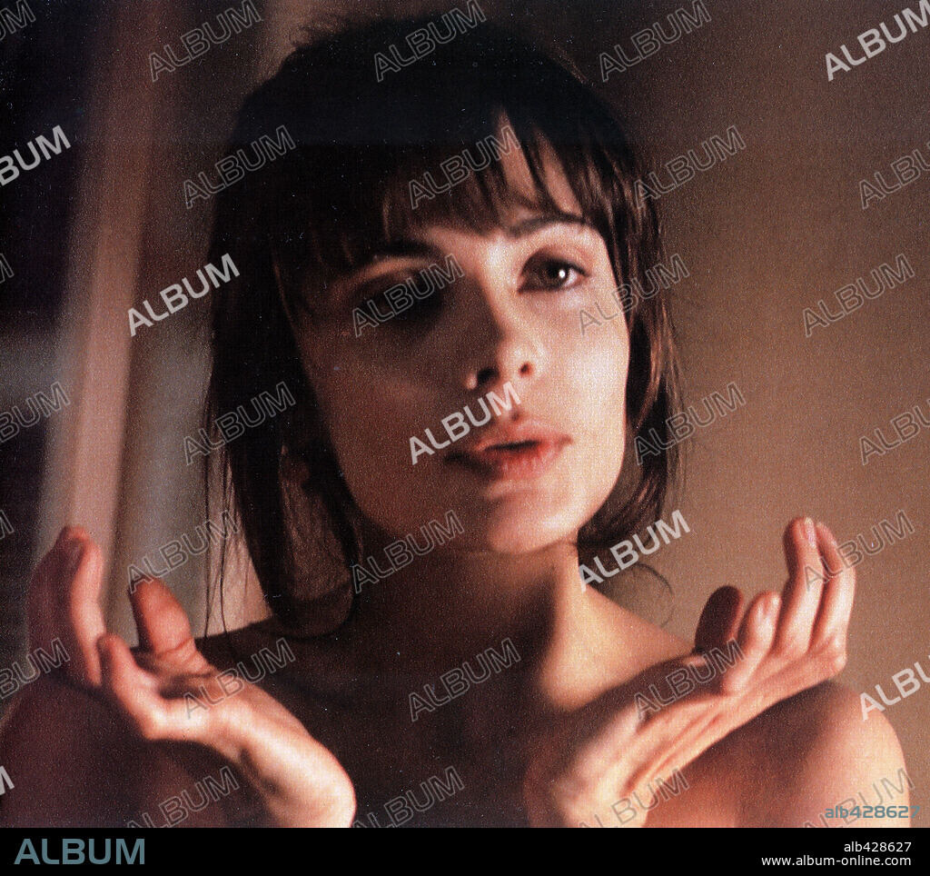 MARIE TRINTIGNANT dans NUIT D'ETE EN VILLE, 1990, réalisé par MICHEL DEVILLE. Copyright ELEFILM/SOPROFILMS/CNC.