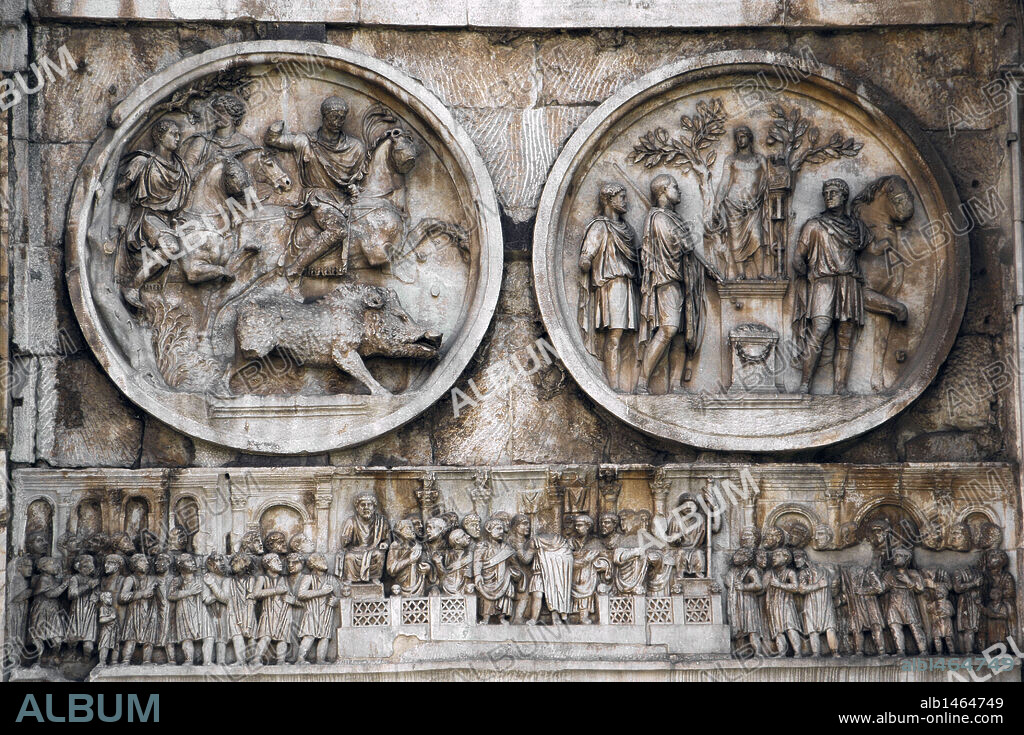 ARTE ROMANO. ITALIA. ARCO DE CONSTANTINO. Arco triunfal erigido en el siglo IV por el Senado en honor del emperador Constantino, tras su victoria sobre Majencio en el Puente Milvio (313). Detalle de un RELIEVE. ROMA.