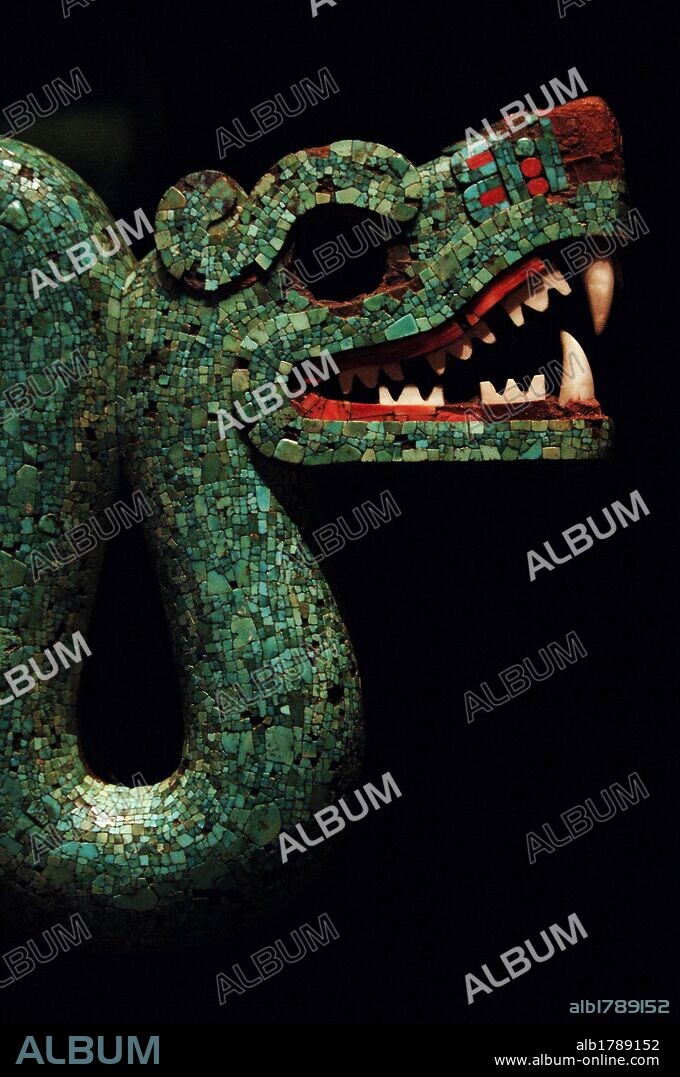 ARTE PRECOLOMBINO. CULTURA MIXTECA-AZTECA (1400-1521). SERPIENTE DE DOBLE CABEZA en mosaico de turquesa. Detalle. Museo Británico. Londres. Inglaterra. Reino Unido.