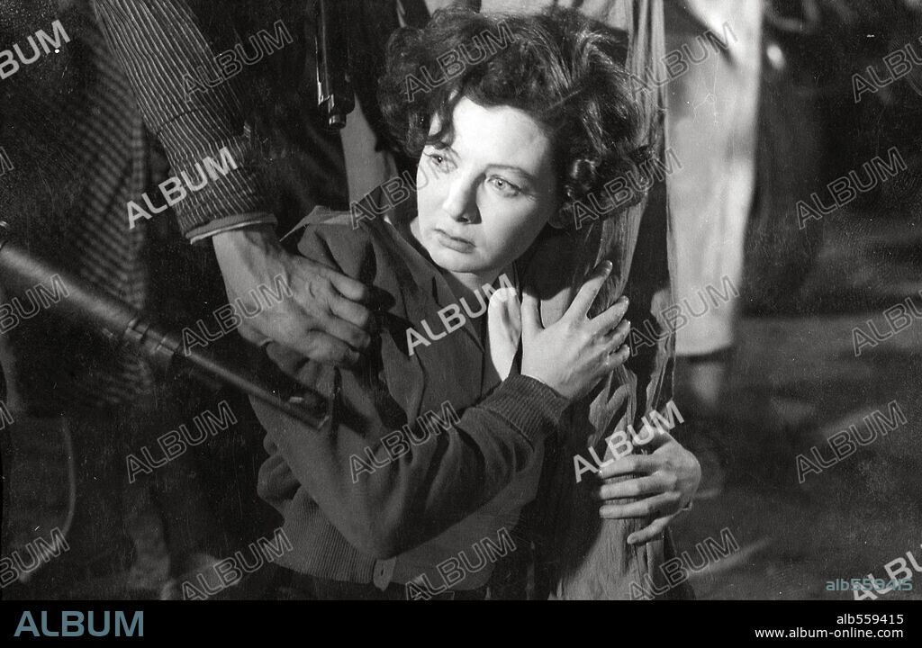 PATRICIA MORAN en CERCA DEL CIELO, 1951, dirigida por DOMINGO VILADOMAT y MARIANO POMBO.
