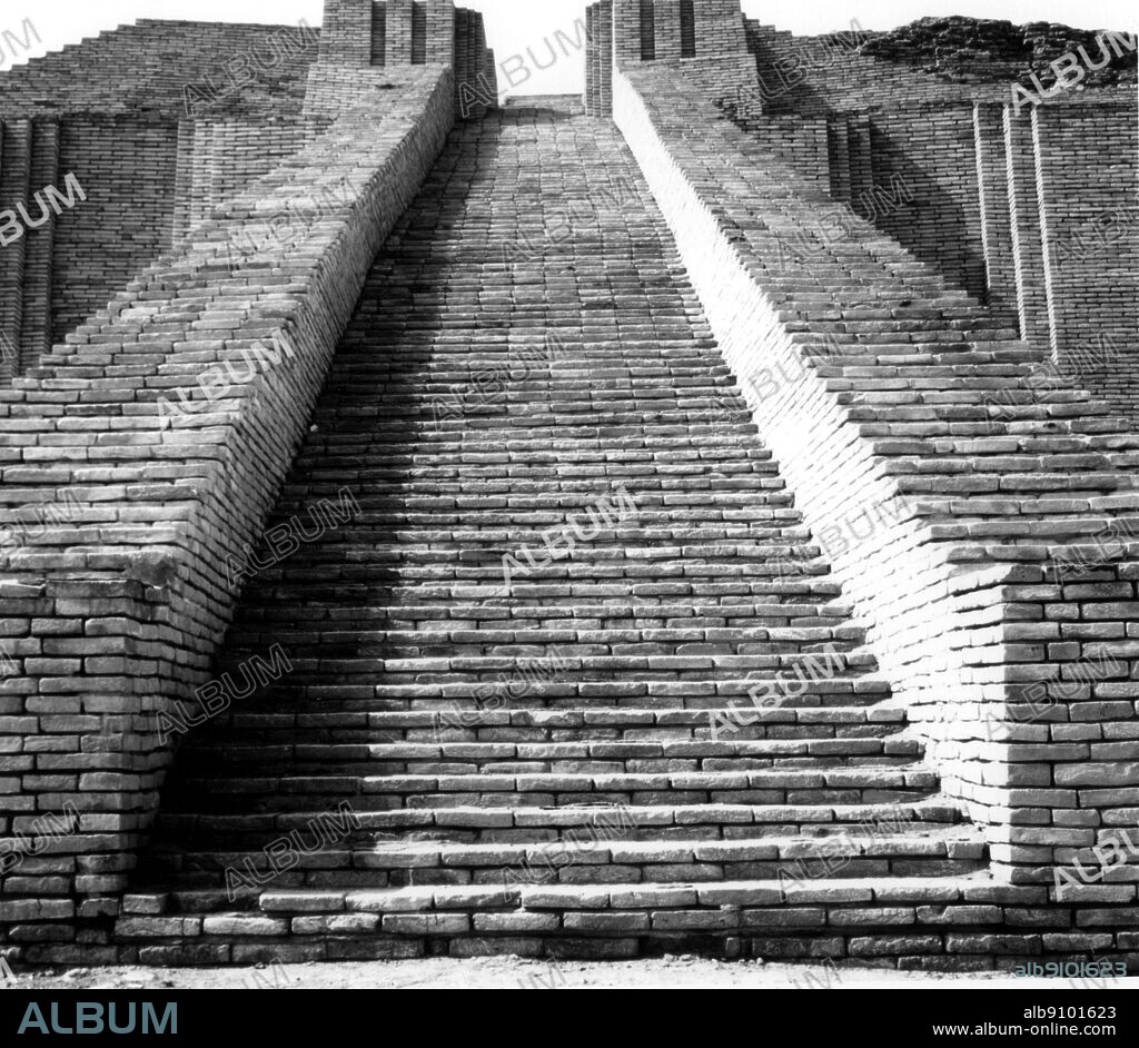 Ziggurat (a temple tower terraced pyramid of successively receding stories) steps in the ancient city of Ur, southern Mesopotamia, Iraq. Probably the Great Ziggurat, temple of Nanna, the moon deity in Sumerian mythology. ©TopFoto.