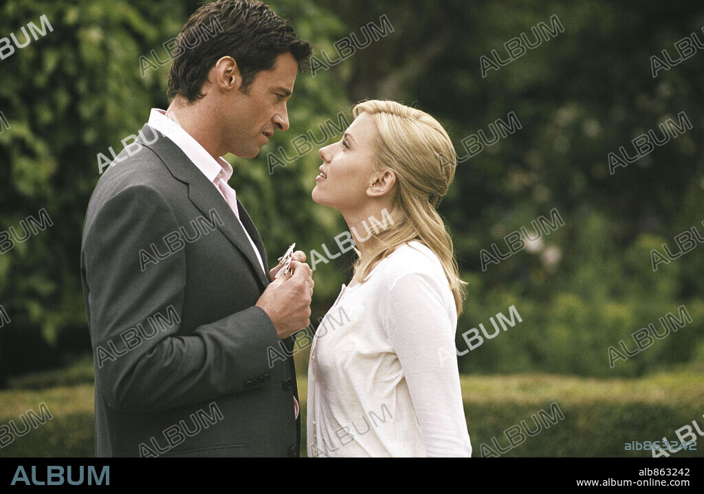 HUGH JACKMAN y SCARLETT JOHANSSON en SCOOP, 2006, dirigida por WOODY ALLEN. Copyright BBC FILMS/INGENIOUS FILM PARTNERS/INGENIOUS MEDIA/JELLY ROLL / COOTE, CLIVE.