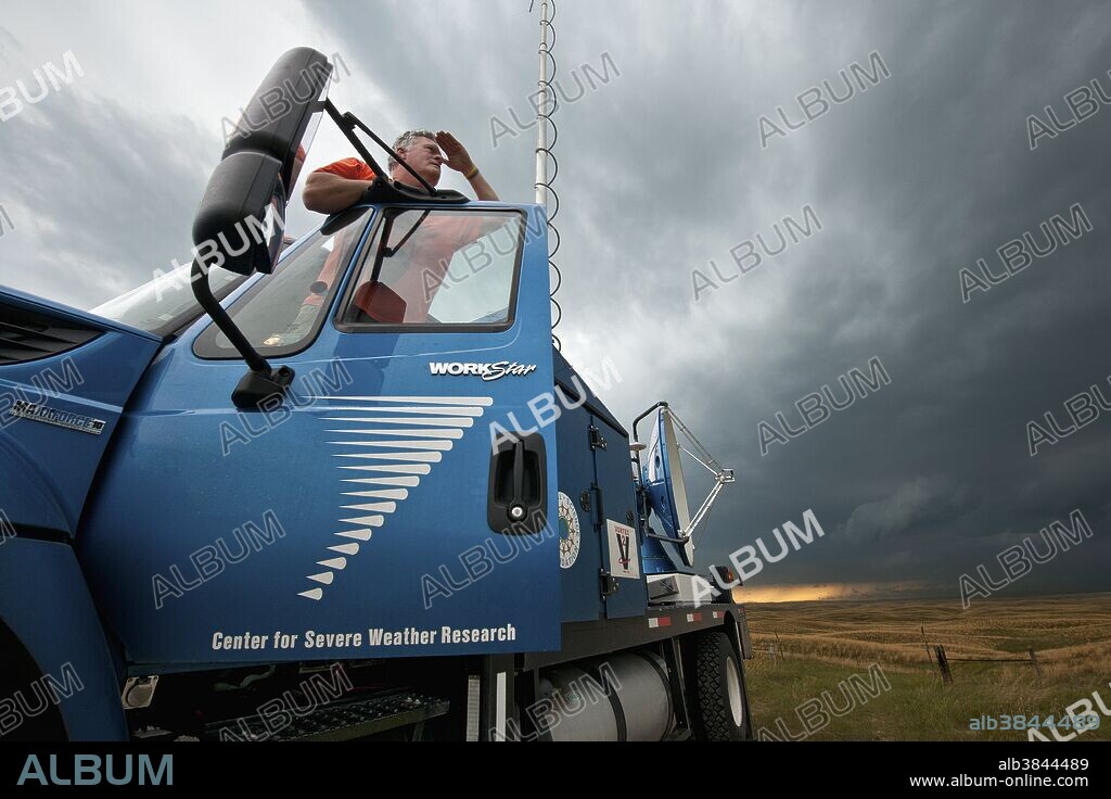 VORTEX 2 - Doppler on Wheels driver Herbert Stein