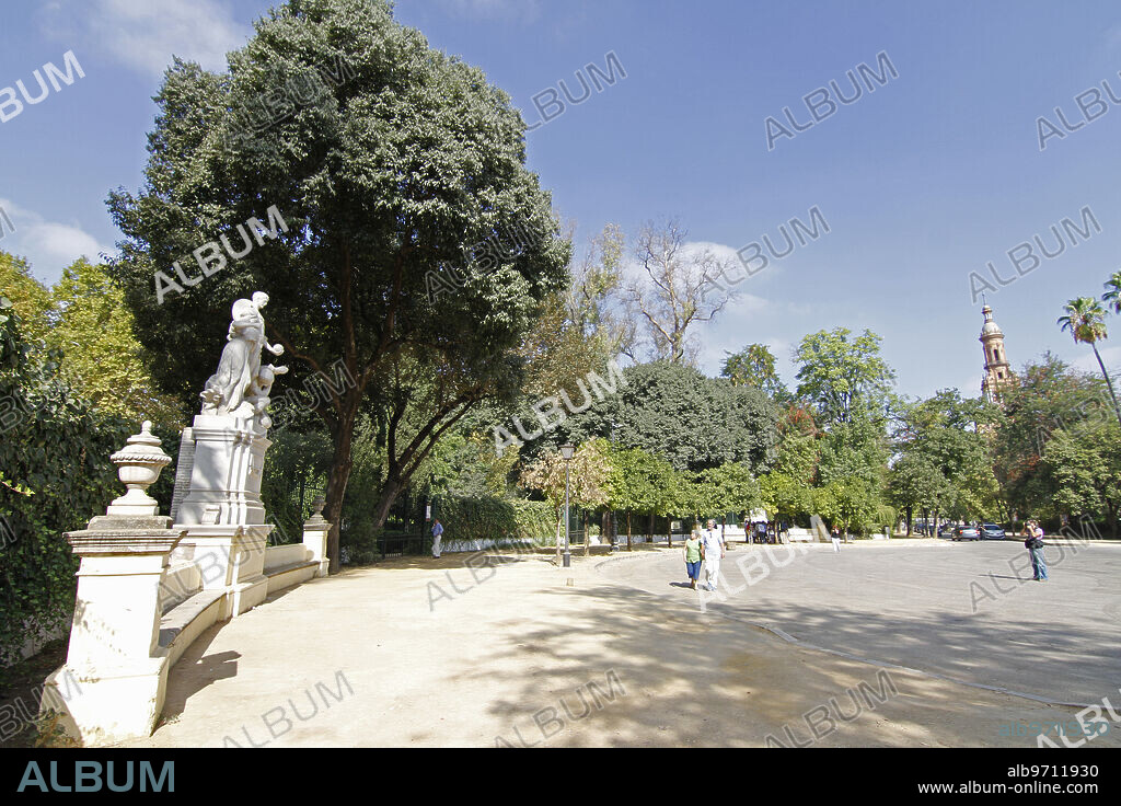 Sevilla, 03/09/2014. La glorieta de Covadonga del parque de María Luisa. Foto: Vanessa Gómez Archsev.