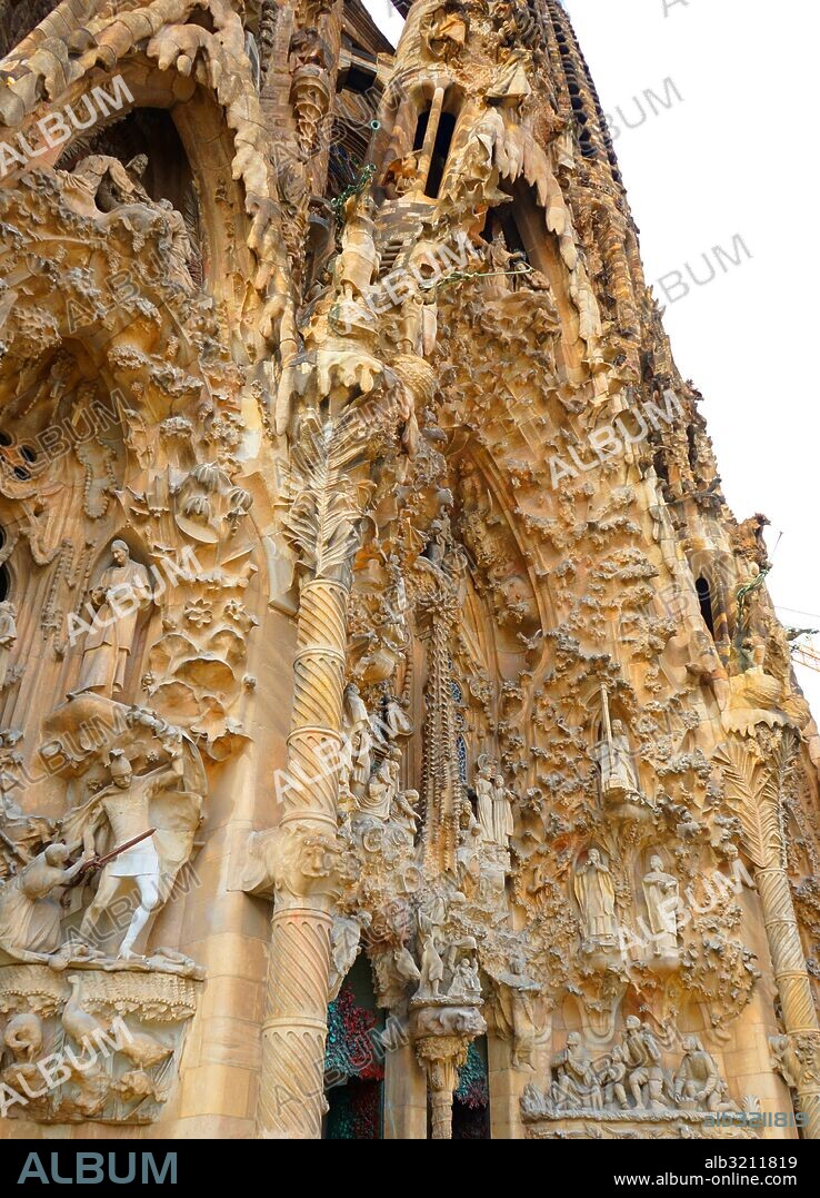 Details of the exterior of the Basilica i Temple Expiatori de la Sagrada Familia, a Roman Catholic church in Barcelona, designed by Spanish architect Antoni Gaudi (1852-1926). Dated 21st Century.