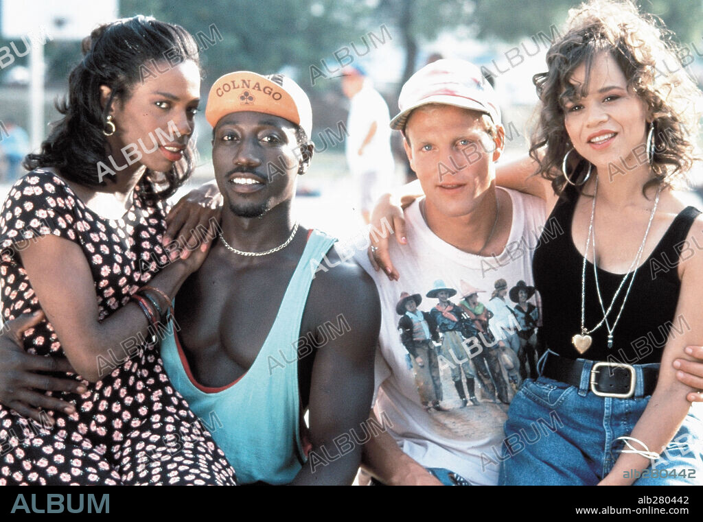 ROSIE PEREZ, TYRA FERRELL, WESLEY SNIPES and WOODY HARRELSON in WHITE MEN CAN'T JUMP, 1992, directed by RON SHELTON. Copyright 20TH CENTURY FOX.