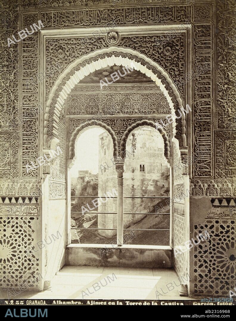 Granada, la Alhambra: Ajimez en la tore de la cautiva.