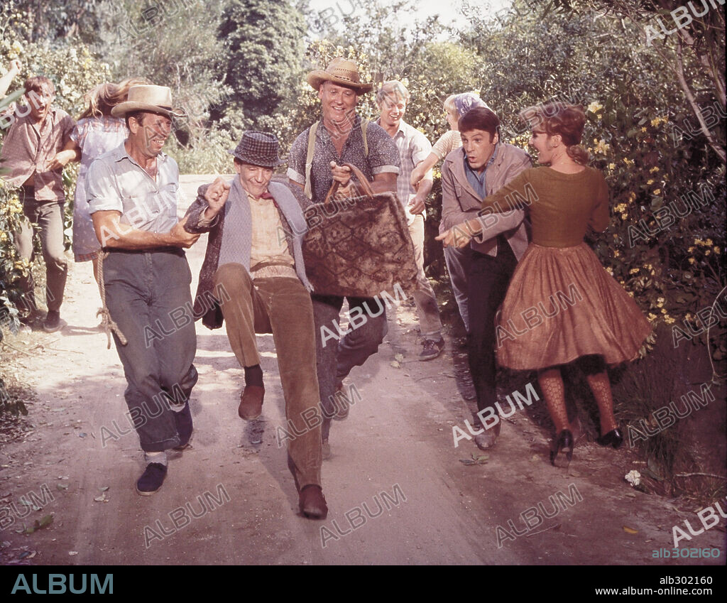 FRED ASTAIRE in FINIAN'S RAINBOW, 1968, directed by FRANCIS FORD COPPOLA. Copyright WARNER BROTHERS.