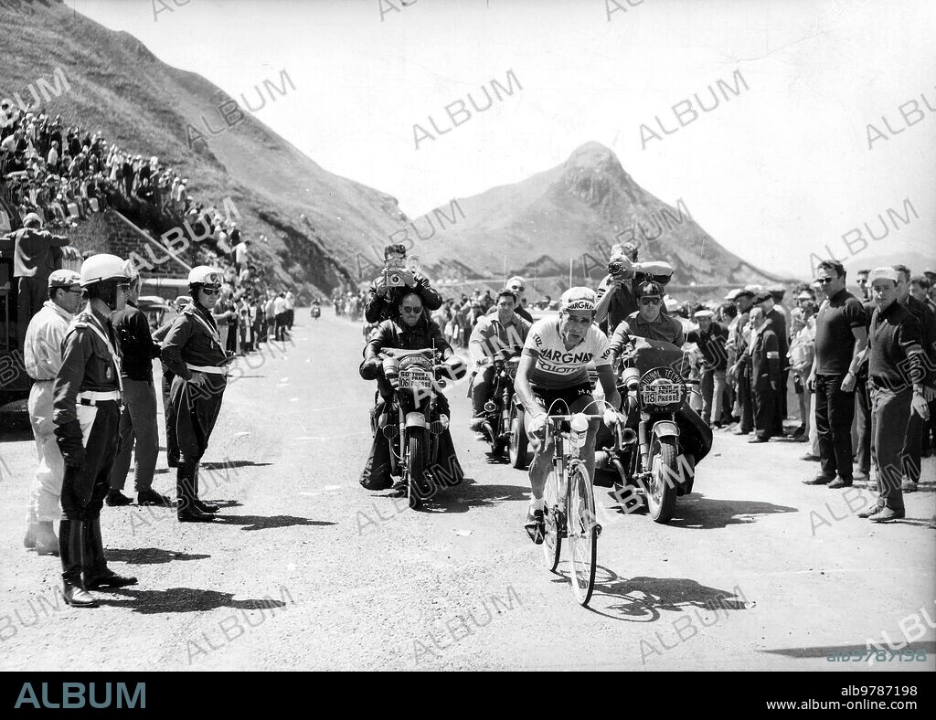 Federico Martín Bahamontes Won the 1959 Tour and holds the record for Reigns in the Mountain Grand Prix, Six, Tied with the Belgian Van Impe - Approximate date.
