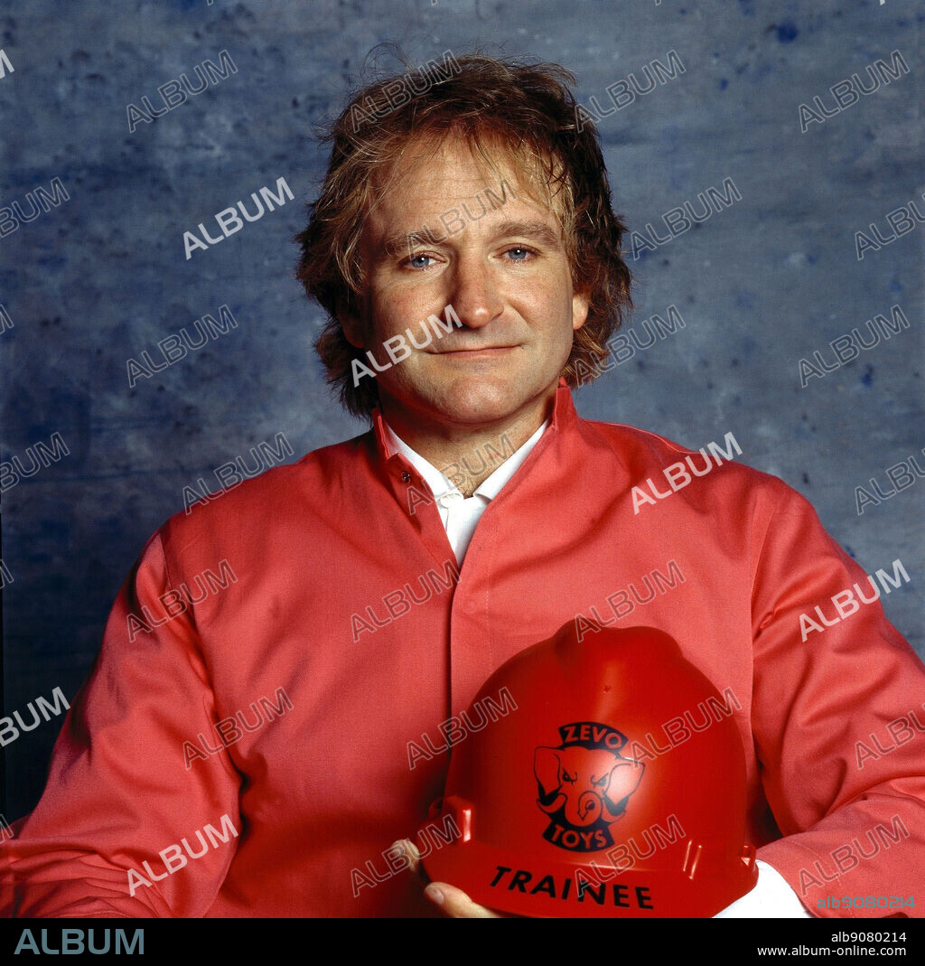 ROBIN WILLIAMS in TOYS, 1992, directed by BARRY LEVINSON. Copyright 20TH CENTURY FOX.