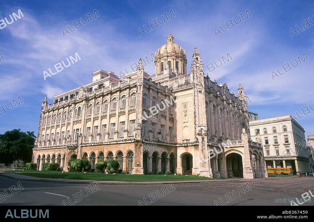 Cuba: Museo de la Revolución (Museum of the Revolution), Old Havana. The museum originally housed the Presidential Palace of all Cuban presidents from Mario García Menocal to Fulgencio Batista. The palace was designed by the Cuban architect Rodolfo Maruri and the Belgian architect Paul Belau and was inaugurated in 1920.