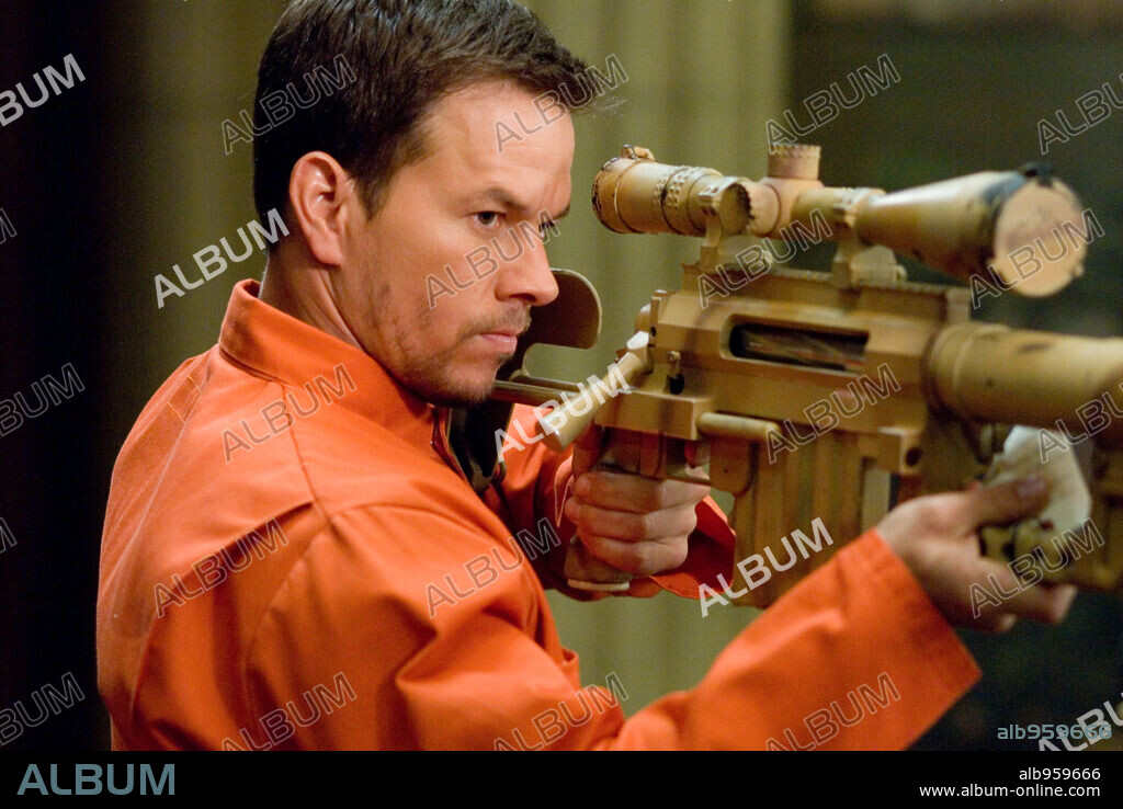 MARK WAHLBERG in SHOOTER, 2007, directed by ANTOINE FUQUA. Copyright PARAMOUNT PICTURES / FRENCH, KIMBERLY.