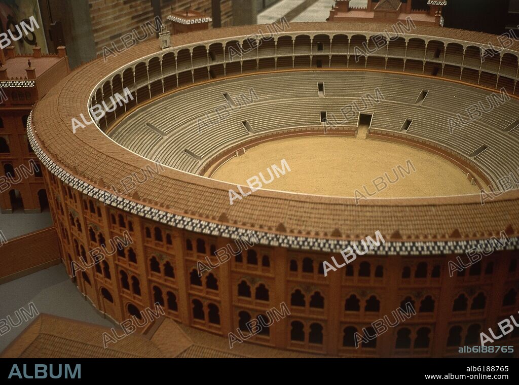 MAQUETA DE LA PLAZA DE TOROS DE LAS VENTAS - SIGLO XX.