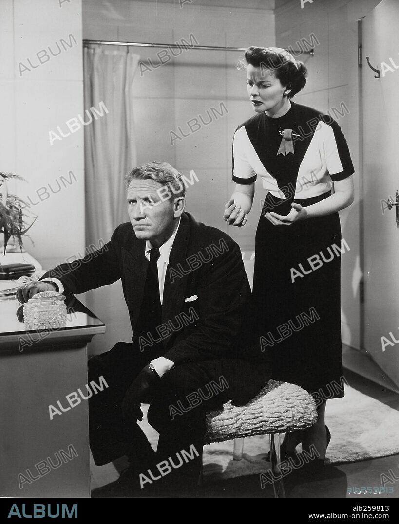 KATHARINE HEPBURN and TRACY SPENCER. KATHARINE HEPBURN and SPENCER TRACY in ADAM'S RIB, 1949, directed by GEORGE CUKOR. Copyright M.G.M.